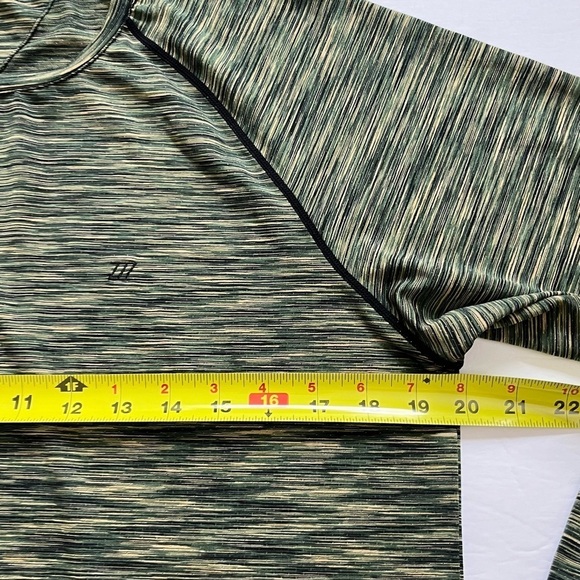 Zyia Active Long Sleeve Top Size Medium Green Yellow - Picture 9 of 9